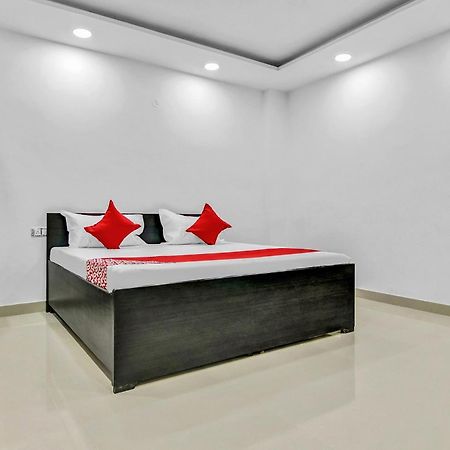 Flagship Hotel Secret Mirage Near Rithala Metro Station New Delhi Buitenkant foto