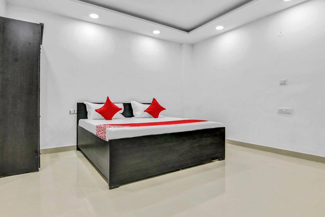 Flagship Hotel Secret Mirage Near Rithala Metro Station New Delhi Buitenkant foto