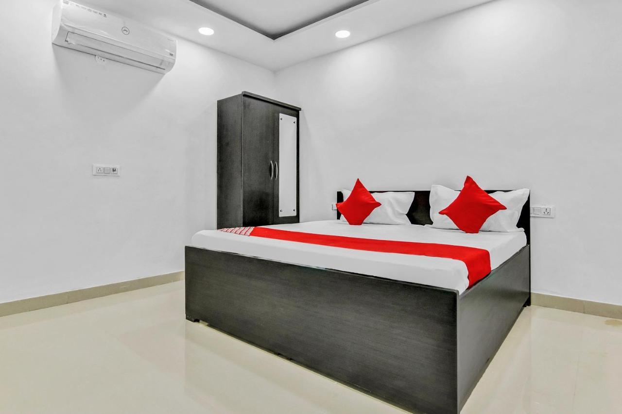 Flagship Hotel Secret Mirage Near Rithala Metro Station New Delhi Buitenkant foto