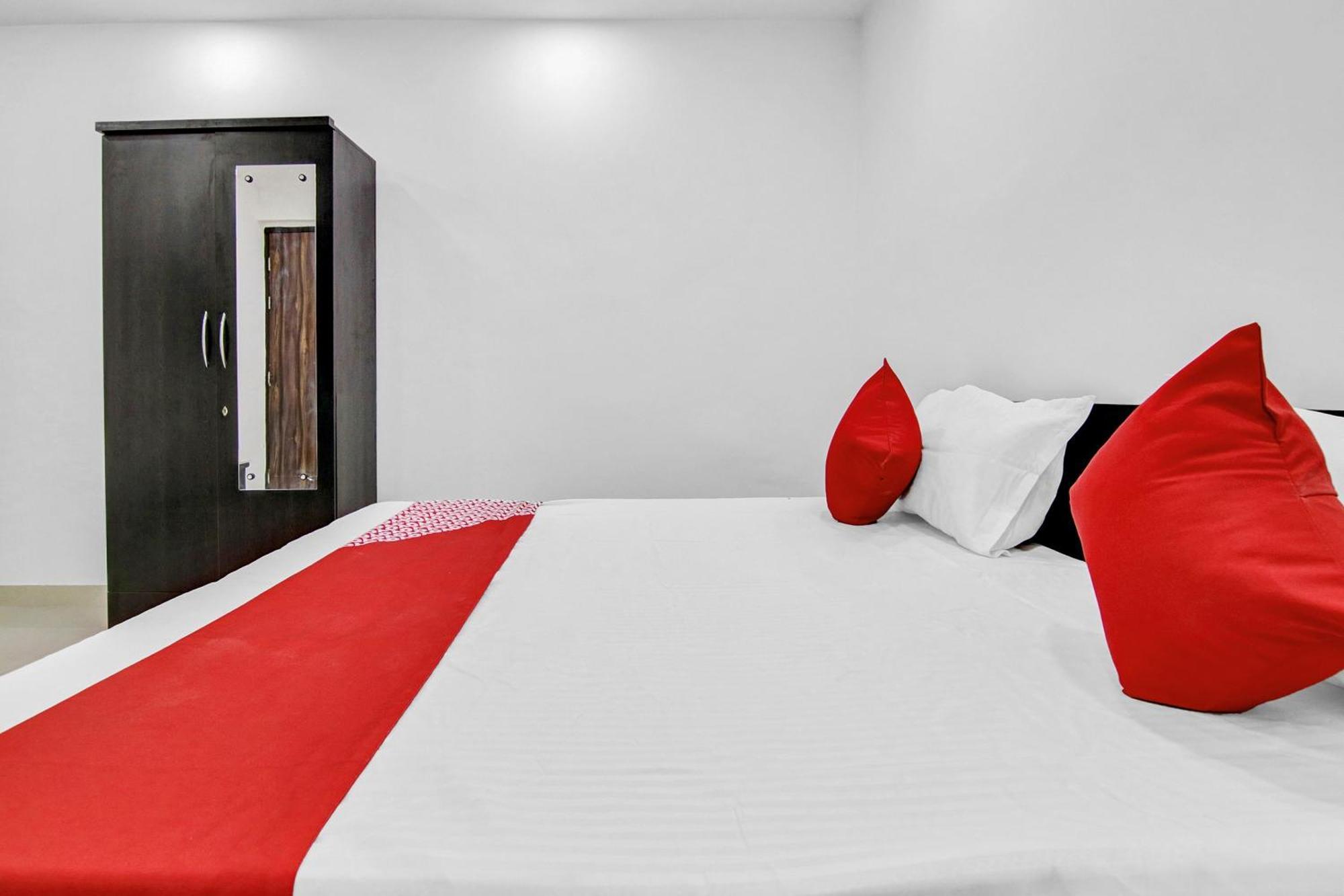 Flagship Hotel Secret Mirage Near Rithala Metro Station New Delhi Buitenkant foto